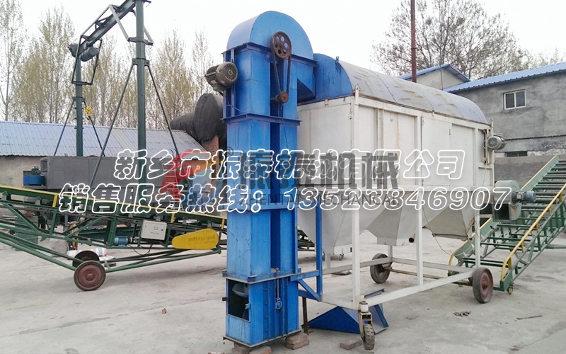 斗式提升機防堵料設(shè)計優(yōu)化方案